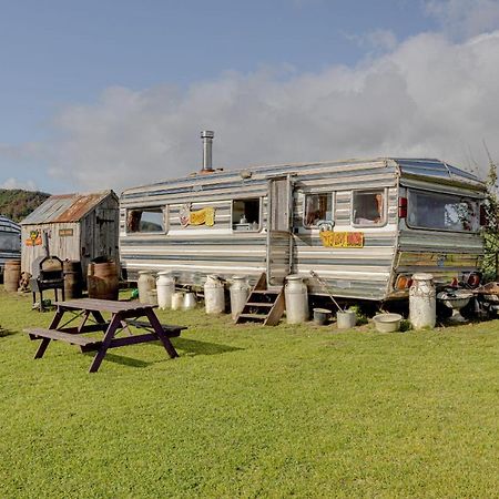 2 X Double Bed Glamping Wagon At Dalby Forest Scarborough Exterior photo